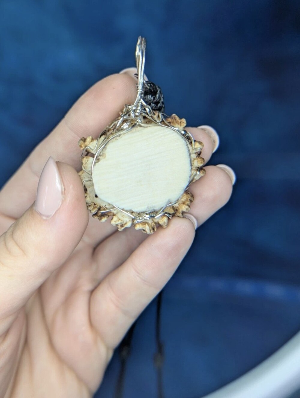 Handmade Silver Tone Spiderweb And Wood Necklace Adjustable Cord - Picture 7 of 10